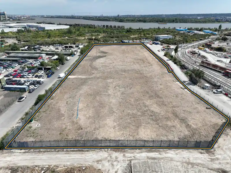 Aerial photo of the 4.01 acre plot at Beckton Gas Works, outlined in orange